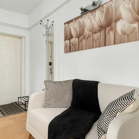 Scandinavian Style In Near Centre By Renters Apartament *