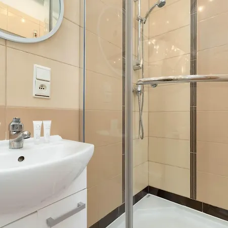 דירה Scandinavian Style In Near Centre By Renters גדינייה