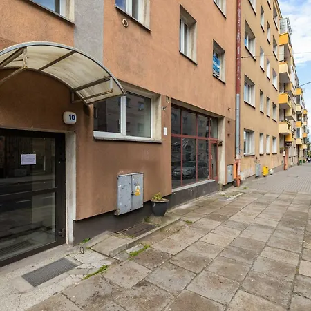 Scandinavian Style In Near Centre By Renters